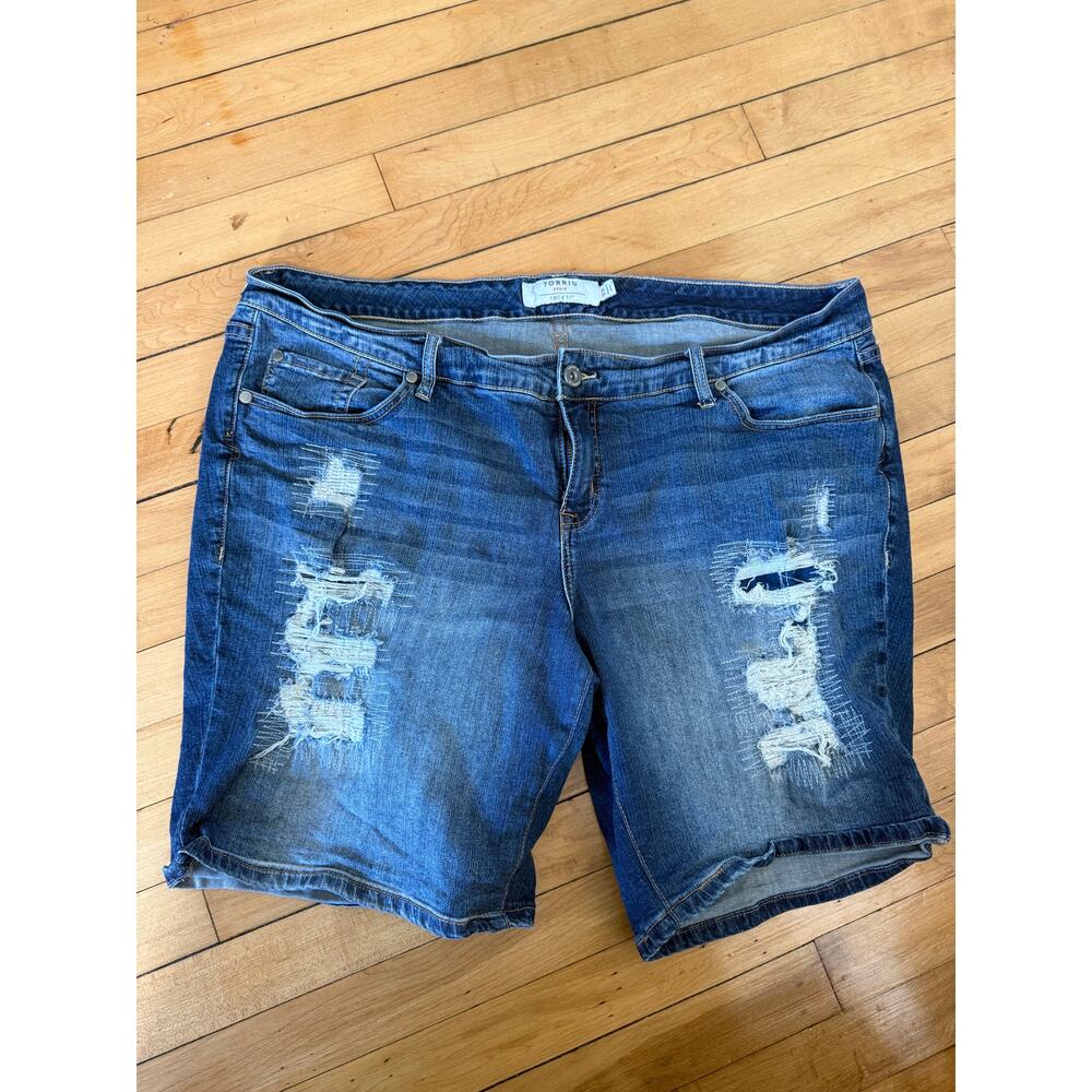 Torrid distressed denim blue jean shorts
